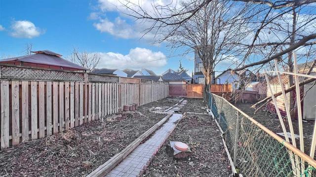 178 Rosethorn Ave, House semidetached with 2 bedrooms, 2 bathrooms and 1 parking in Toronto ON | Image 29