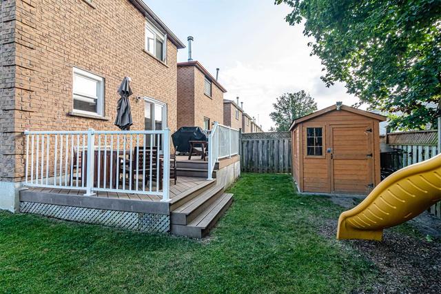 82 Hewitt Cres, House attached with 3 bedrooms, 2 bathrooms and 3 parking in Ajax ON | Image 13