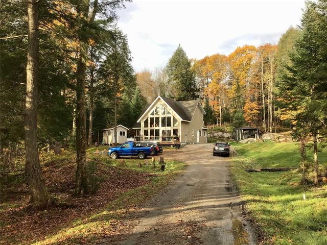86 Highway 510, House detached with 3 bedrooms, 2 bathrooms and 10 parking in Magnetawan ON | Image 1