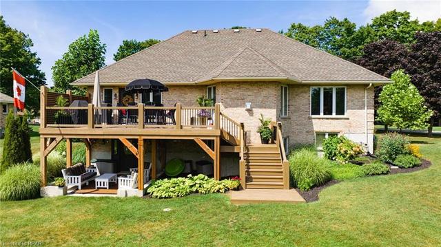81286 Westmount Line, House detached with 3 bedrooms, 3 bathrooms and 8 parking in Ashfield Colborne Wawanosh ON | Image 49