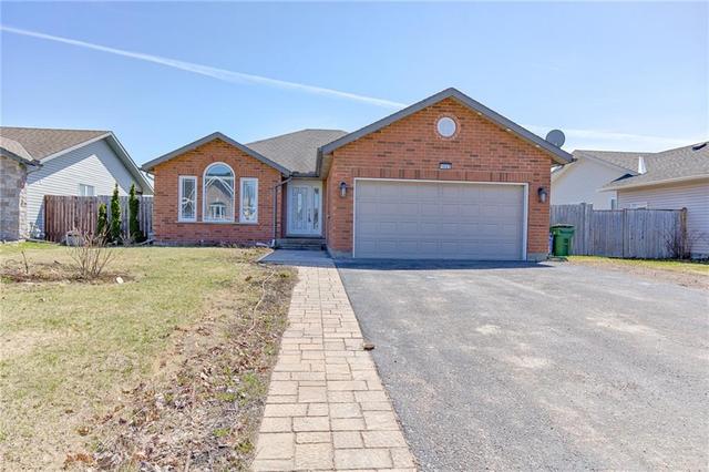 1023 Limestone Trail, House detached with 5 bedrooms, 3 bathrooms and 6 parking in Petawawa ON | Image 1