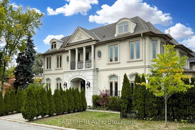 2 Normandale Cres, House detached with 5 bedrooms, 8 bathrooms and 6 parking in Toronto ON | Image 23