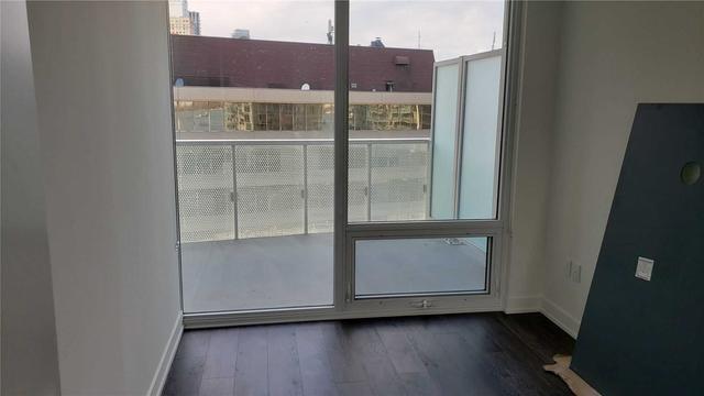 722 - 15 Queens Quay E, Condo with 2 bedrooms, 2 bathrooms and 1 parking in Toronto ON | Image 16