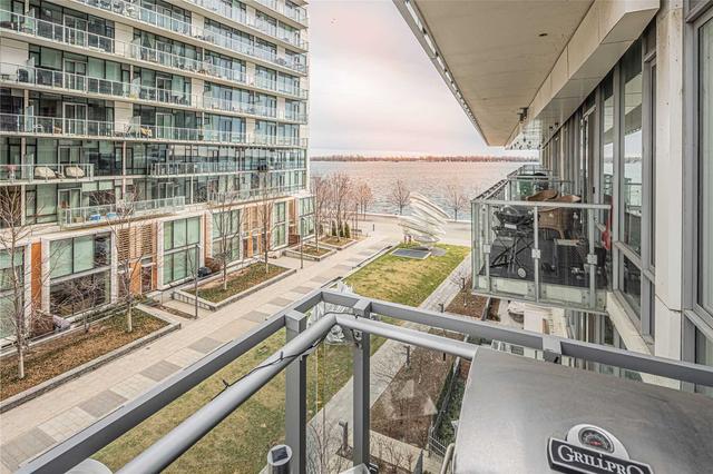 418 - 29 Queens Quay E, Condo with 2 bedrooms, 2 bathrooms and 1 parking in Toronto ON | Image 16