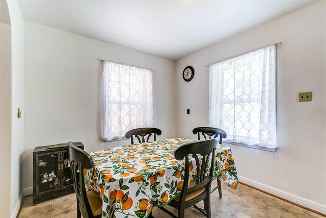 77 Marlee Ave, House detached with 3 bedrooms, 2 bathrooms and 4 parking in Toronto ON | Image 25