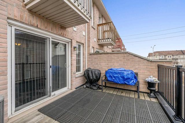 3656 St. Clair Ave E, House attached with 4 bedrooms, 4 bathrooms and 1 parking in Toronto ON | Image 3