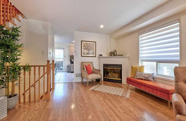 7221 Sedan Sq, House semidetached with 3 bedrooms, 4 bathrooms and 3 parking in Mississauga ON | Image 19