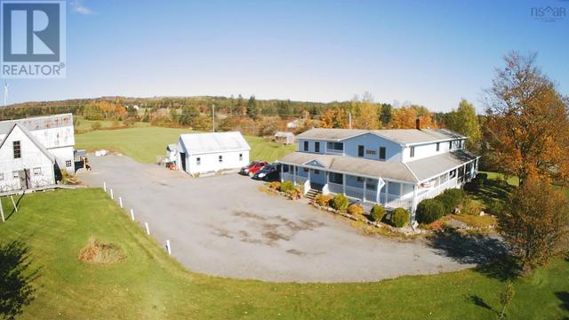 1817 Highway 205|Baddeck, House detached with 9 bedrooms, 8 bathrooms and null parking in Victoria, Subd. B NS | Card Image