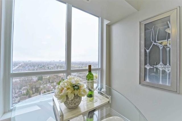 2112 - 15 Greenview Ave, Condo with 2 bedrooms, 2 bathrooms and 1 parking in Toronto ON | Image 25