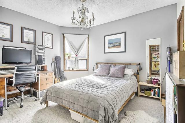 823 Dupont St, House semidetached with 3 bedrooms, 3 bathrooms and 0 parking in Toronto ON | Image 7