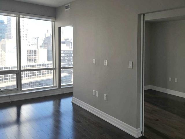 1807 - 8 The Esplanade St, Condo with 1 bedrooms, 1 bathrooms and 0 parking in Toronto ON | Image 14