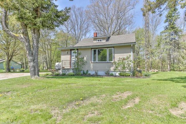 12207 Plank Road, House detached with 3 bedrooms, 2 bathrooms and null parking in Bayham ON | Image 3