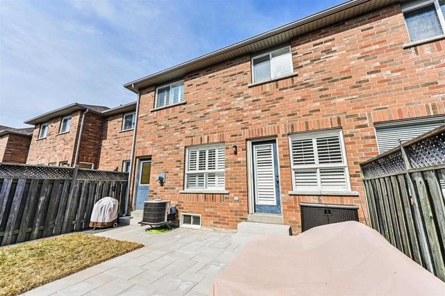 86 Waterton Cres, House attached with 3 bedrooms, 4 bathrooms and 3 parking in Richmond Hill ON | Image 27