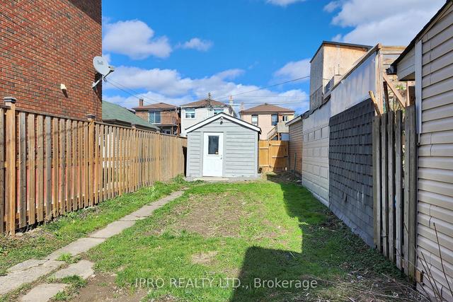 291 Harvie Ave, House semidetached with 2 bedrooms, 2 bathrooms and 2 parking in Toronto ON | Image 15