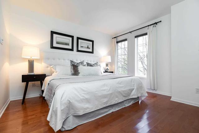 23 Niagara St, Townhouse with 3 bedrooms, 3 bathrooms and 1 parking in Toronto ON | Image 8