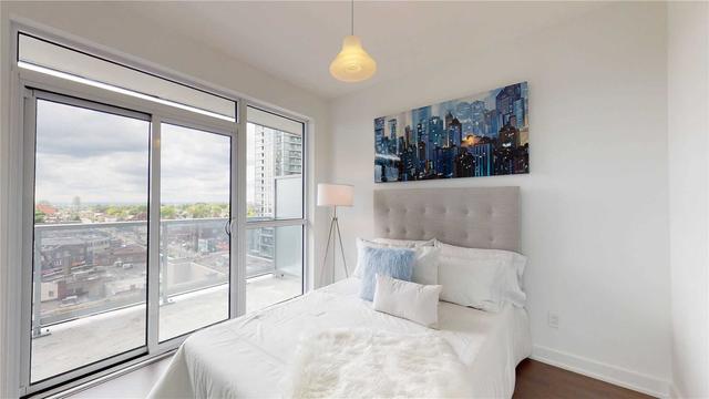 807 - 501 St. Clair Ave W, Condo with 2 bedrooms, 2 bathrooms and 2 parking in Toronto ON | Image 3