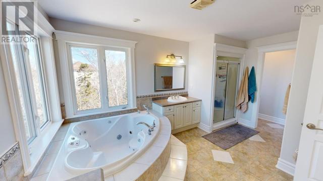 379 Lakeshore Drive, House detached with 5 bedrooms, 3 bathrooms and null parking in Halifax NS | Image 21