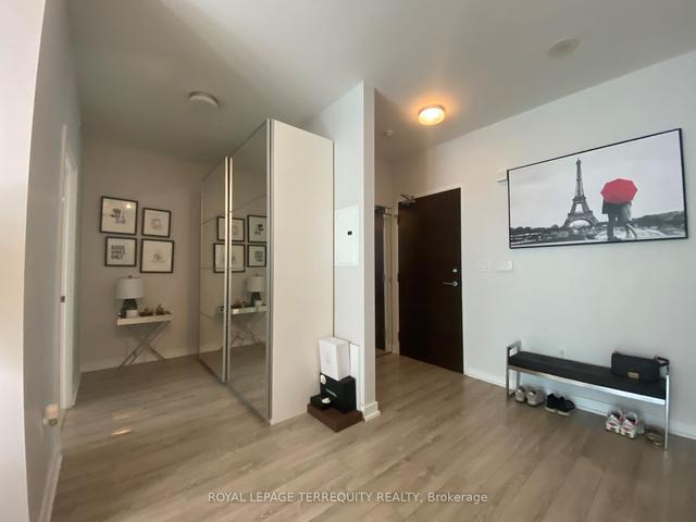 4103 - 21 Iceboat Terr, Condo with 1 bedrooms, 1 bathrooms and 1 parking in Toronto ON | Image 6
