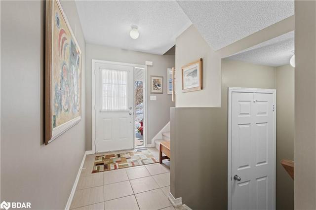 24 Peartree Court, House attached with 3 bedrooms, 2 bathrooms and 2 parking in Barrie ON | Image 43