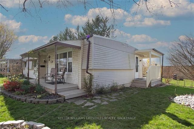 57 London Hunt Circ, Home with 2 bedrooms, 2 bathrooms and 2 parking in South Huron ON | Image 20
