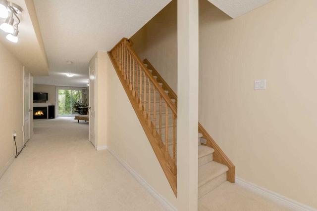 92 Myers Lane, Townhouse with 3 bedrooms, 3 bathrooms and 2 parking in Hamilton ON | Image 25