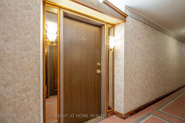 201 - 3303 Don Mills Rd, Condo with 2 bedrooms, 2 bathrooms and 1 parking in Toronto ON | Image 19