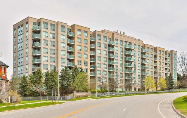 101 - 3 Ellesmere St, Condo with 2 bedrooms, 2 bathrooms and 1 parking in Richmond Hill ON | Image 1