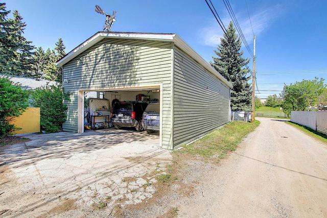 44 Hardisty Place Sw, House detached with 4 bedrooms, 3 bathrooms and 6 parking in Calgary AB | Image 6