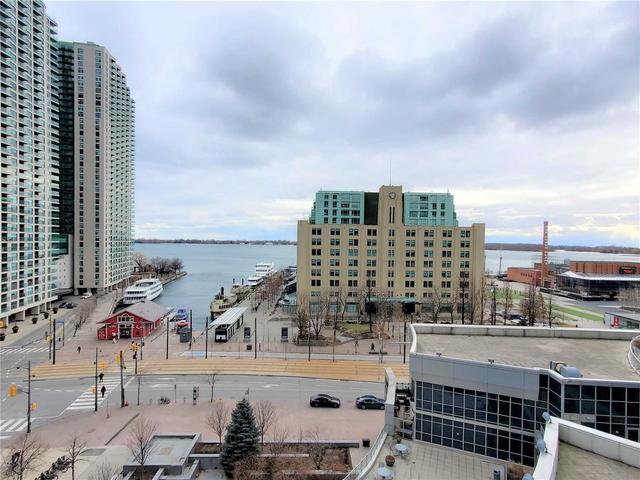 808 - 8 York St, Condo with 1 bedrooms, 1 bathrooms and 1 parking in Toronto ON | Image 7