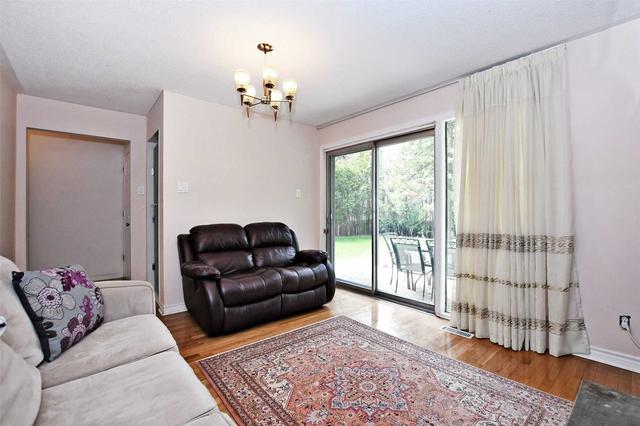 175 Romfield Crct, House detached with 4 bedrooms, 2 bathrooms and 4 parking in Markham ON | Image 10