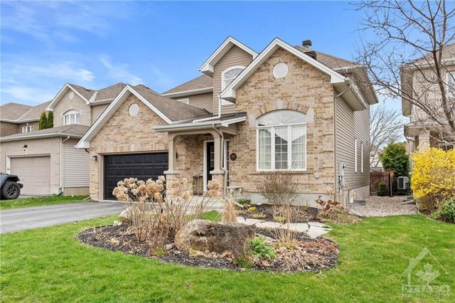 62 Cedar Valley Drive, House detached with 5 bedrooms, 4 bathrooms and 4 parking in Ottawa ON | Image 2