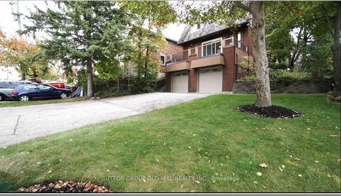 19 Cardell Ave, House detached with 4 bedrooms, 2 bathrooms and 8 parking in Toronto ON | Card Image
