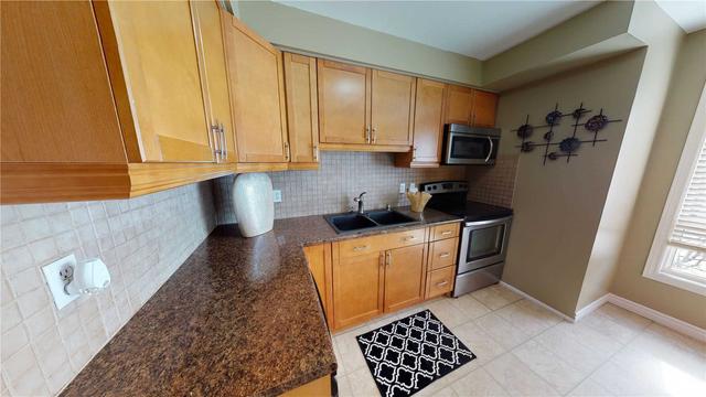 41 - 32 Mowat Blvd, Condo with 3 bedrooms, 2 bathrooms and 1 parking in Kitchener ON | Image 39