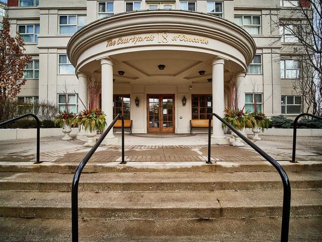 622 - 18 Concorde Pl, Condo with 1 bedrooms, 1 bathrooms and 1 parking in Toronto ON | Image 1