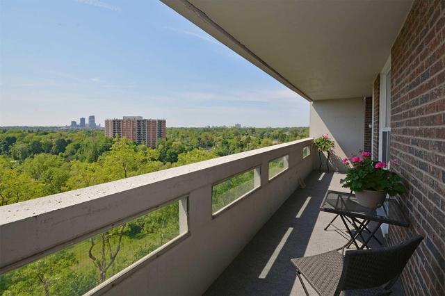 801 - 50 Inverlochy Blvd, Condo with 3 bedrooms, 2 bathrooms and 1 parking in Markham ON | Image 17