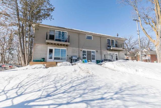 124 Maple Ave, House detached with 8 bedrooms, 5 bathrooms and 5 parking in Barrie ON | Image 23