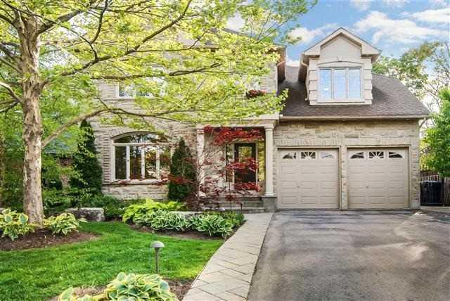 4 Colwyn Rd, House detached with 4 bedrooms, 5 bathrooms and 4 parking in Toronto ON | Image 1