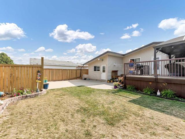 60 Cameron Road Se, House detached with 4 bedrooms, 2 bathrooms and 4 parking in Medicine Hat AB | Image 42