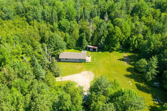 8667 Side Road 15 Rd, House detached with 2 bedrooms, 1 bathrooms and 17 parking in Wellington North ON | Image 33