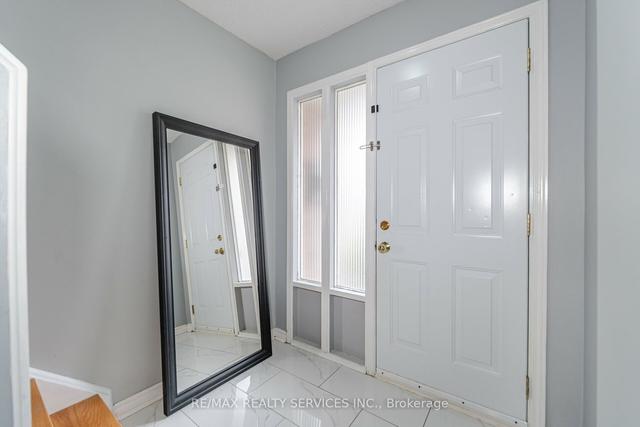 45 - 45 Ellis Dr, Townhouse with 3 bedrooms, 2 bathrooms and 2 parking in Brampton ON | Image 33