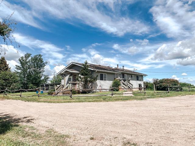 253061 685 Highway, House detached with 3 bedrooms, 2 bathrooms and 10 parking in Peace No. 135 AB | Image 43