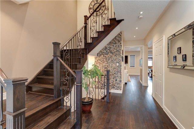 8 Ashcreek Dr, House detached with 4 bedrooms, 4 bathrooms and 4 parking in Brampton ON | Image 4