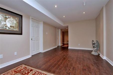 835 Colter St, House detached with 4 bedrooms, 4 bathrooms and 2 parking in Newmarket ON | Image 9