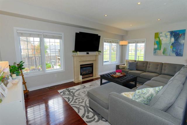 1153 Field Dr, House detached with 4 bedrooms, 4 bathrooms and 4 parking in Milton ON | Image 8