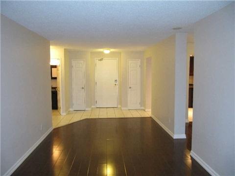 2101 - 155 Hillcrest Ave, Condo with 1 bedrooms, 1 bathrooms and 1 parking in Mississauga ON | Image 4