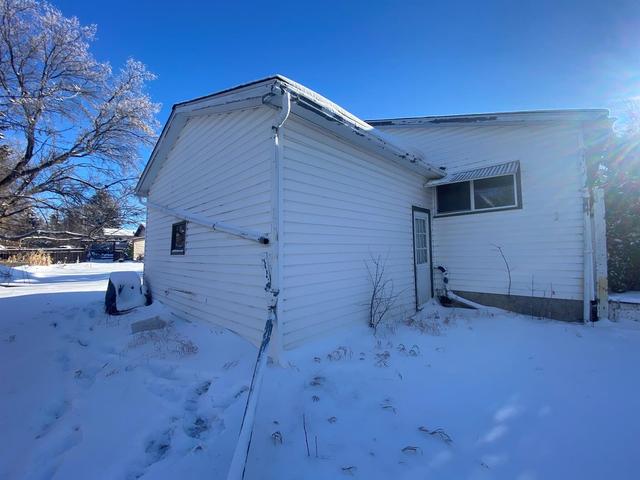 716 8 Street Ne, House detached with 4 bedrooms, 1 bathrooms and 4 parking in Red Deer County AB | Image 7