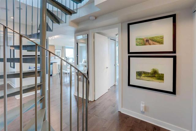 Ph01 - 77 Lombard St, Condo with 2 bedrooms, 2 bathrooms and 1 parking in Toronto ON | Image 2