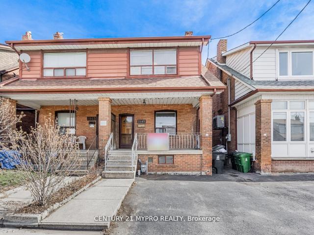1943 Dufferin St, House detached with 3 bedrooms, 4 bathrooms and 3 parking in Toronto ON | Image 1