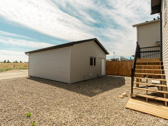 164 Cabot Landing W, House detached with 4 bedrooms, 3 bathrooms and 4 parking in Lethbridge AB | Image 31