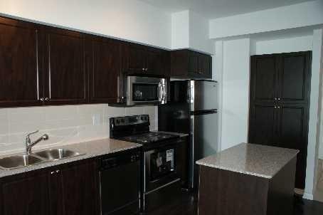 3408 - 215 Fort York Blvd, Condo with 1 bedrooms, 1 bathrooms and 1 parking in Toronto ON | Image 2